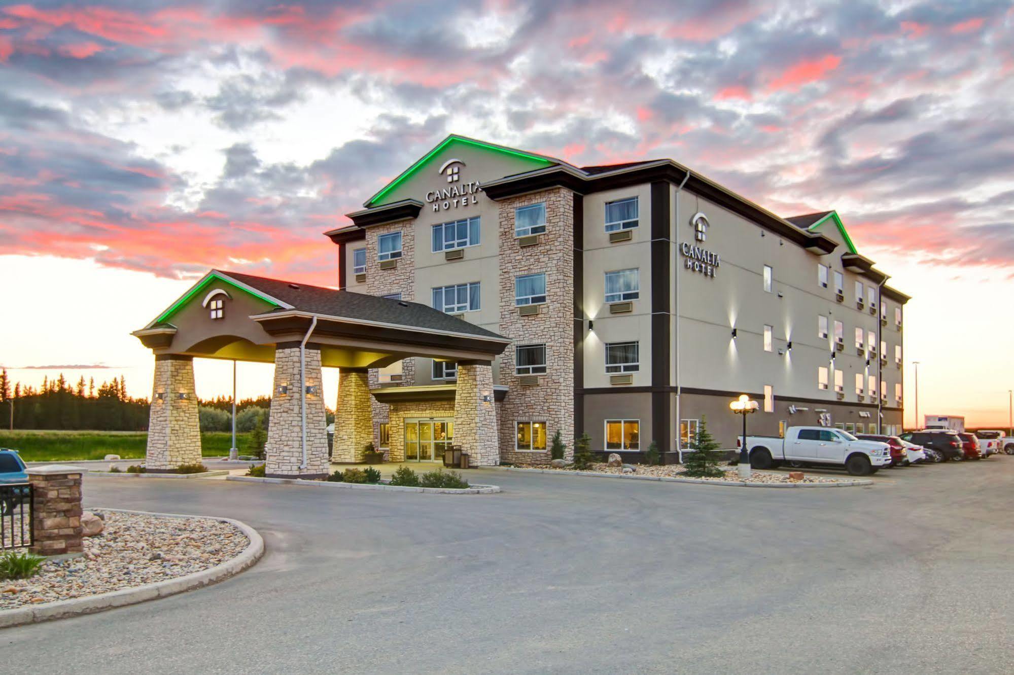 โรงแรมแคนอลตา เมลฟอร์ต Melfort ภายนอก รูปภาพ
